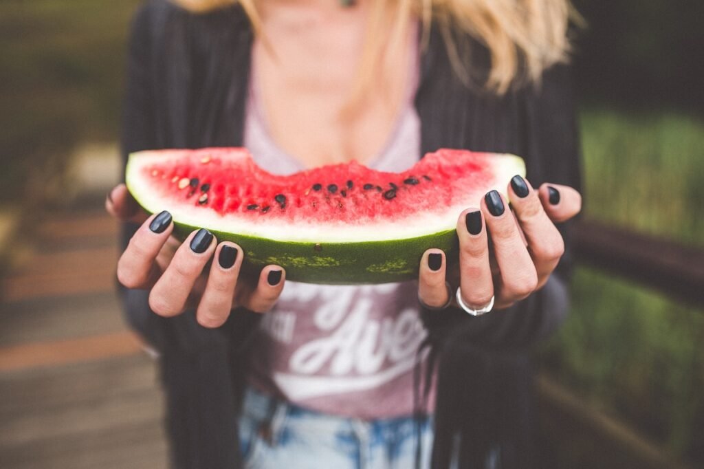 Comparing the Health Benefits of Cantaloupe and Honeydew