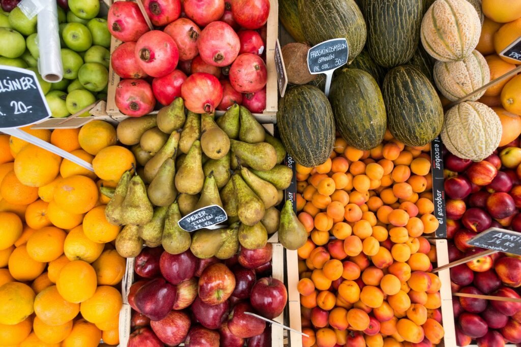 Is it healthy to eat cantaloupe every day?